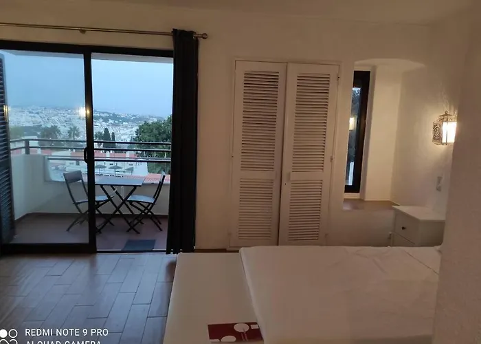 Fabulous Sea View Near Old Town