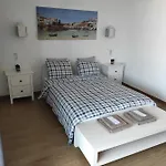 Ocean View Apt , Old Town, Walk To Beach & Restaurants