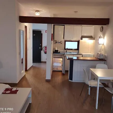 Fabulous Sea View Near Old Town 아파트